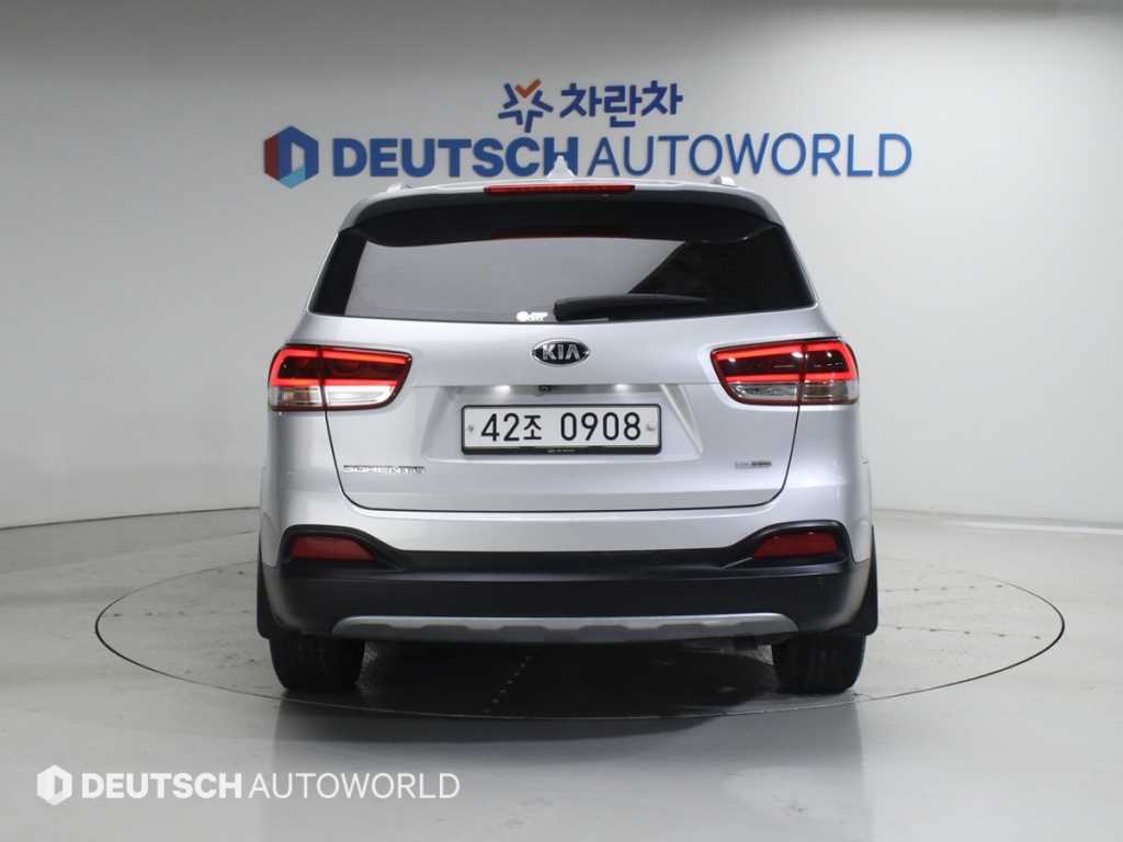KIA Sorento - Vista 4