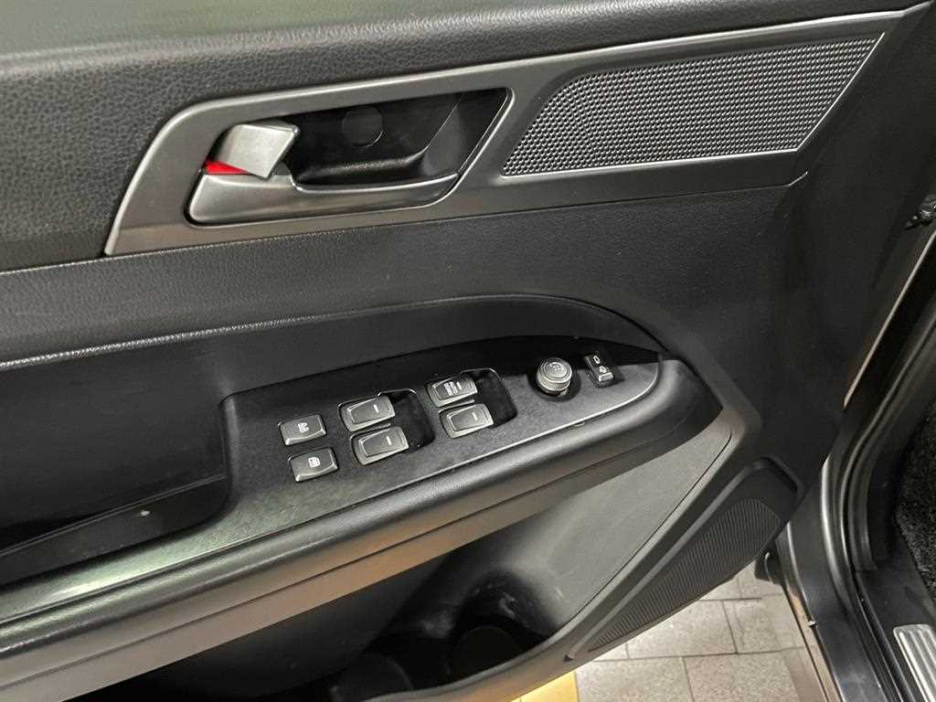 Ssangyong Rexton 2022 Gris - Importación desde Corea - HF Imports Iquique - Foto 16