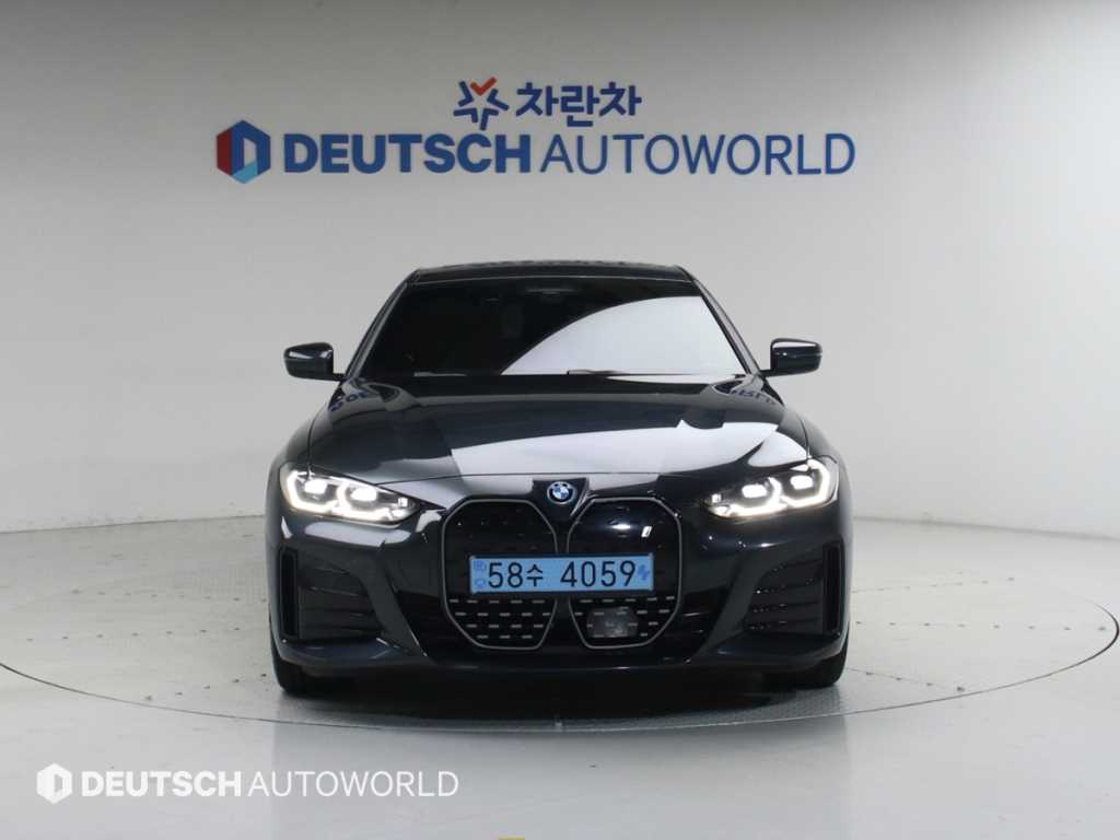 BMW i4 - Vista 3