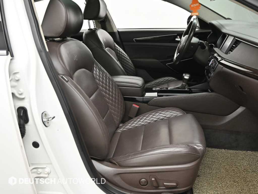 KIA K7 - Vista 12