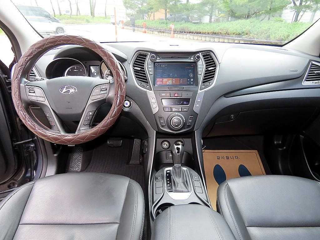 HYUNDAI Santa Fe - Vista 7