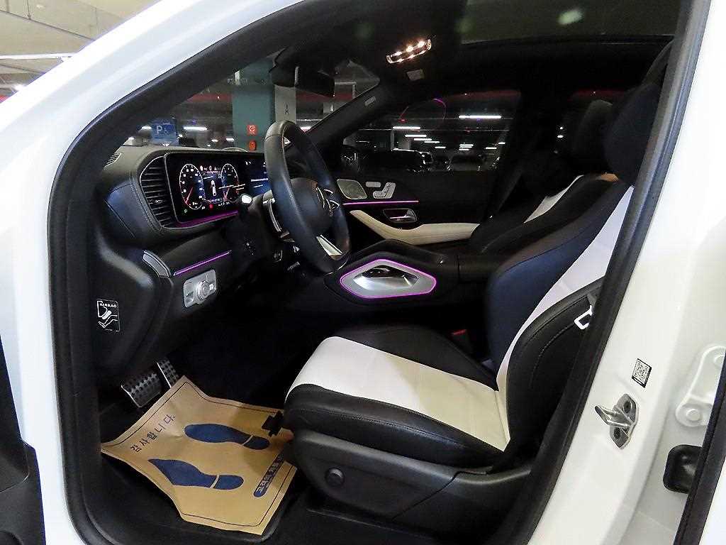Mercedes Benz GLE Class - Vista 6