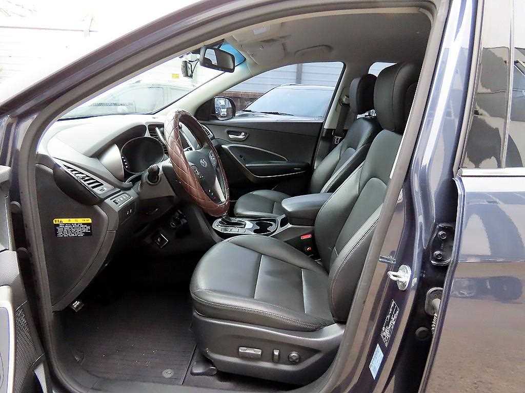 HYUNDAI Santa Fe - Vista 5