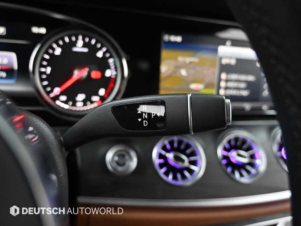 Mercedes Benz E class - Vista 9