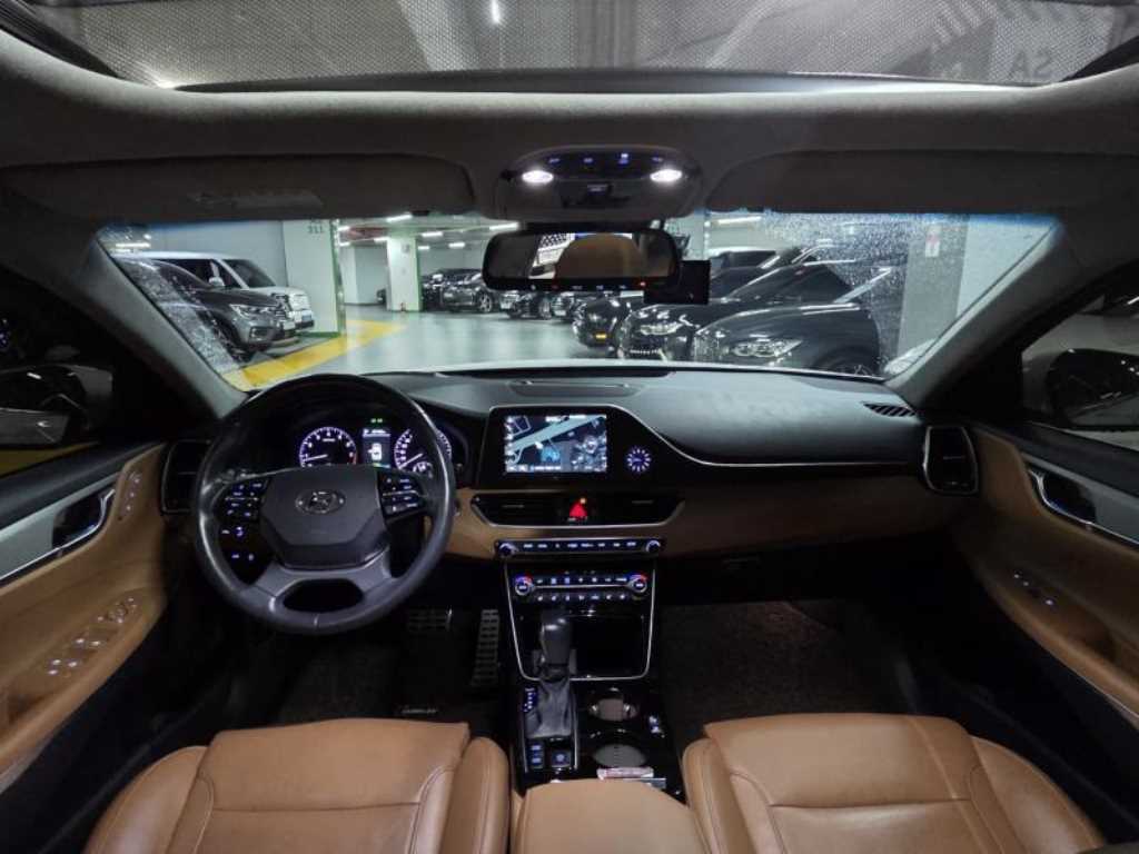 HYUNDAI Grandeur - Vista 7