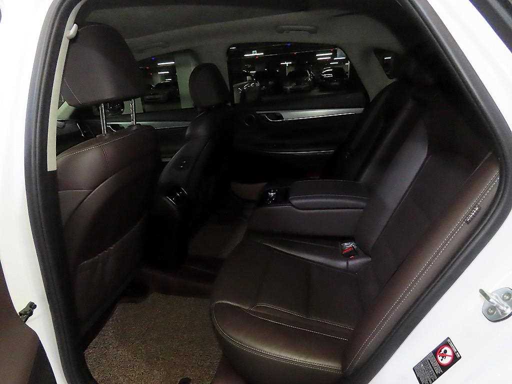 HYUNDAI Grandeur - Vista 7