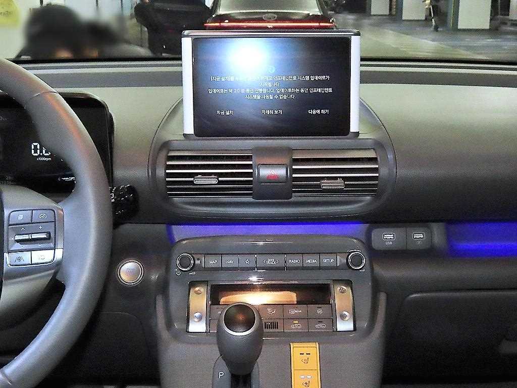 HYUNDAI Casper - Vista 11