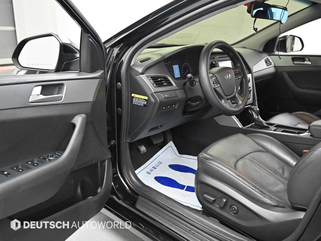 HYUNDAI Sonata - Vista 11