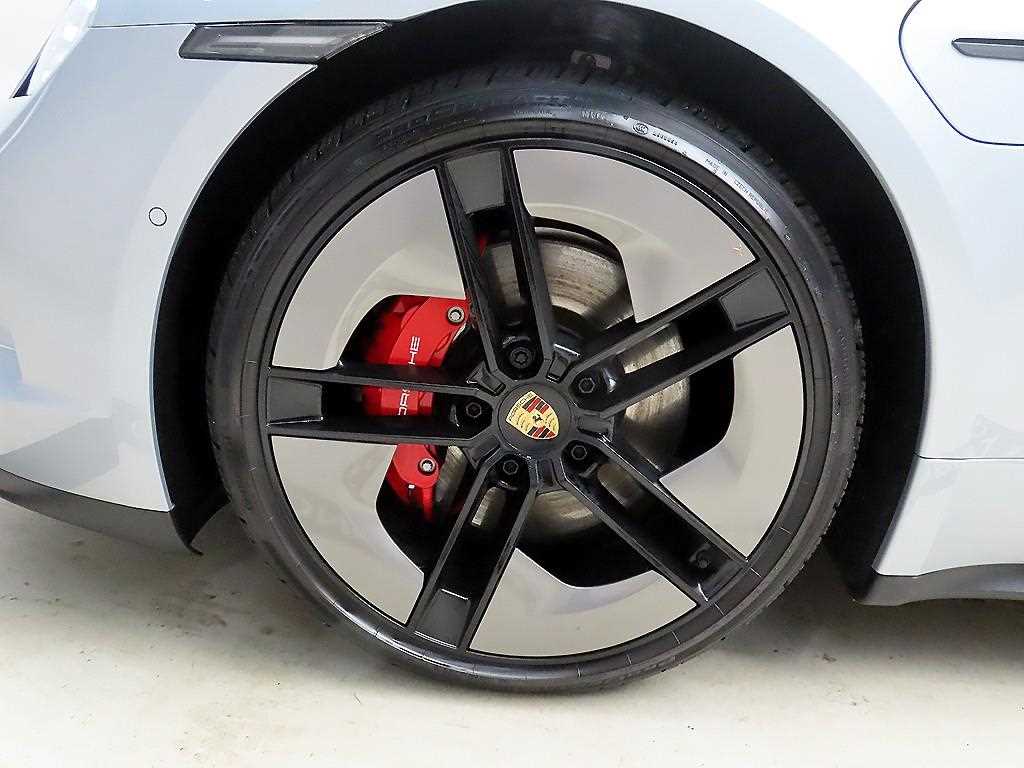 Porsche Taycan 2025 Plateado - Importación desde Corea - HF Imports Iquique - Foto 20