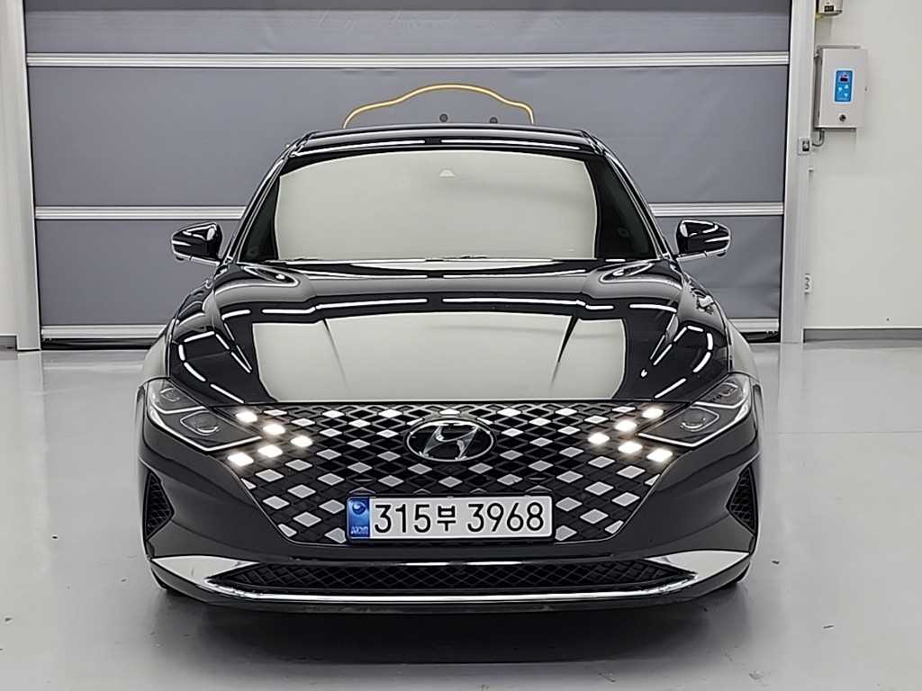 HYUNDAI Grandeur - Vista 2