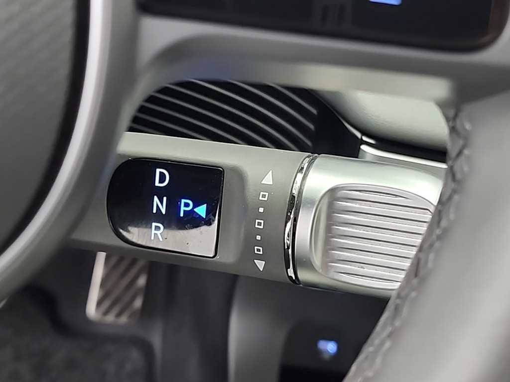 HYUNDAI Ioniq 5 - Vista 8