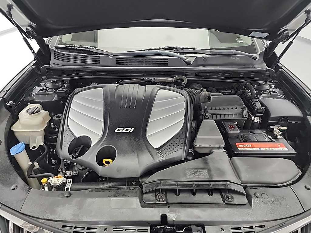 HYUNDAI Grandeur - Vista 5