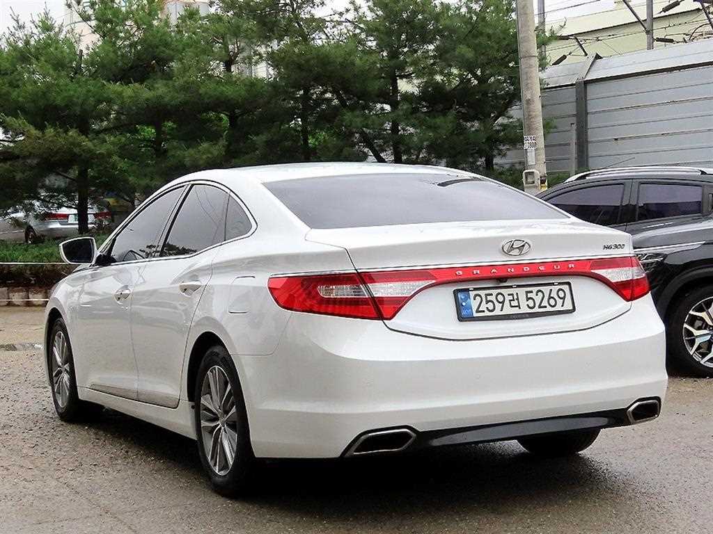 HYUNDAI Grandeur - Vista 3