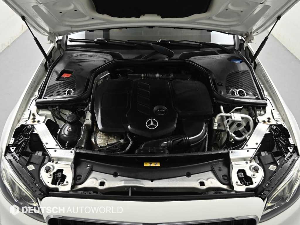 Mercedes Benz E class - Vista 6