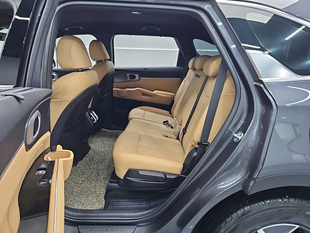 KIA Sorento - Vista 12