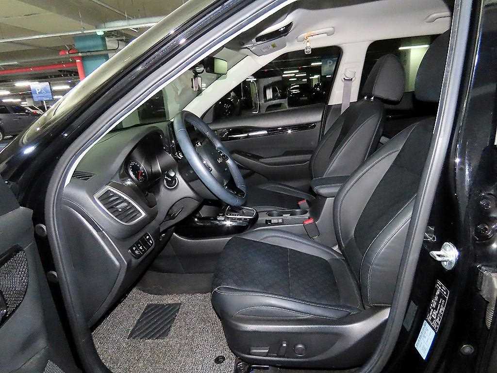 KIA Seltos - Vista 6