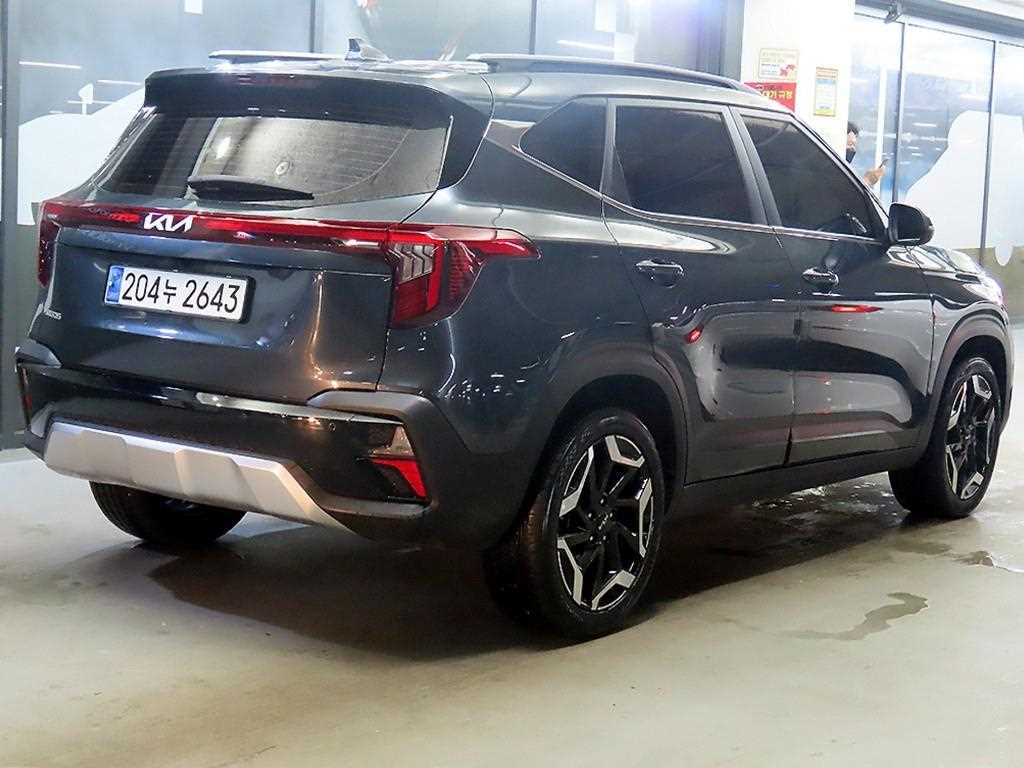 KIA Seltos - Vista 4