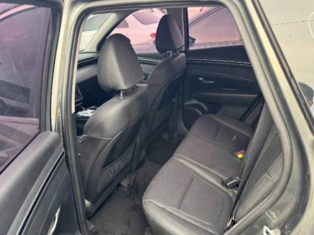 HYUNDAI Tucson - Vista 5