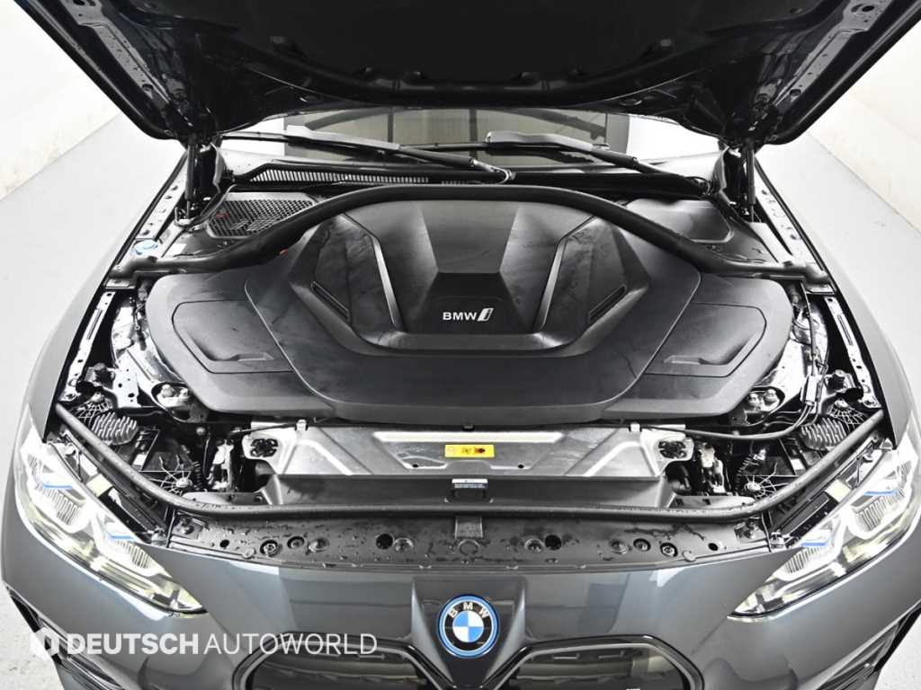 BMW i4 - Vista 6