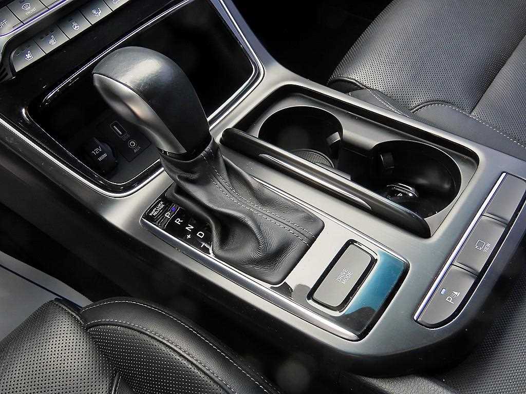 HYUNDAI Grandeur - Vista 10
