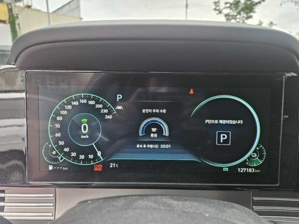 HYUNDAI Grandeur - Vista 11