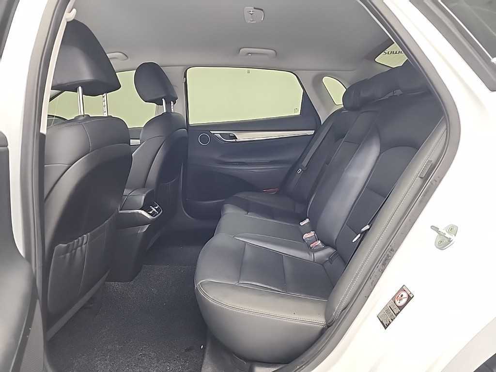 HYUNDAI Grandeur - Vista 12