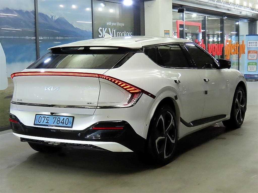 KIA EV6 - Vista 4