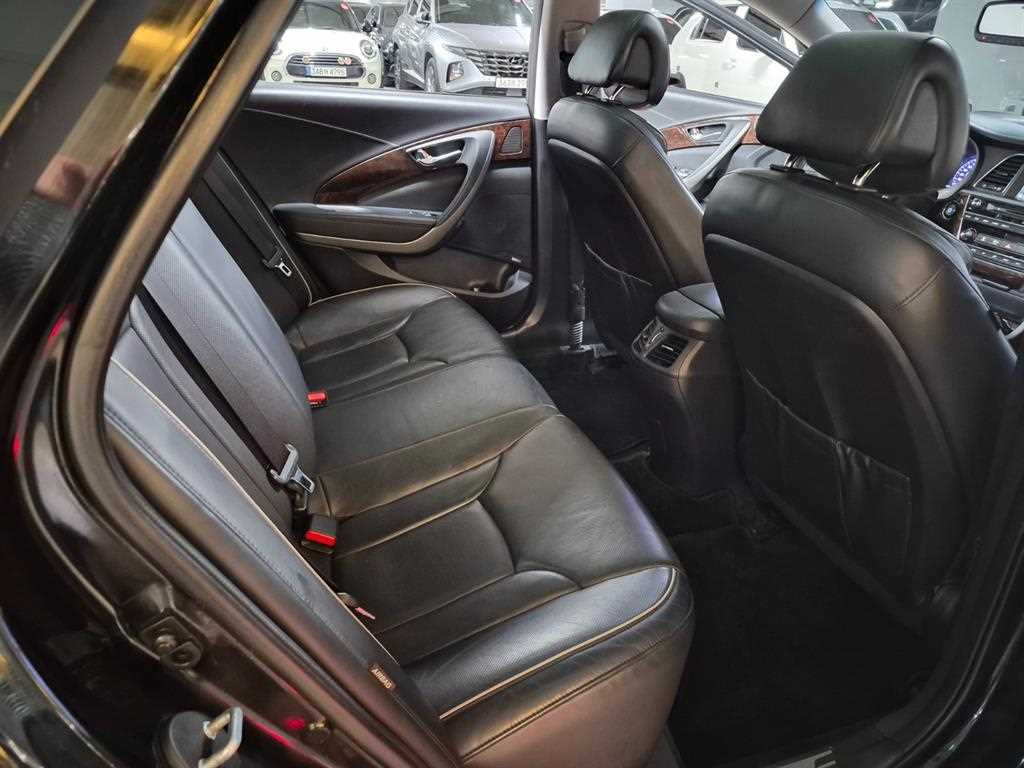 HYUNDAI Aslan - Vista 11