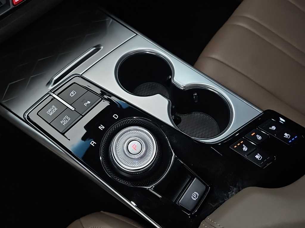 KIA K8 - Vista 8