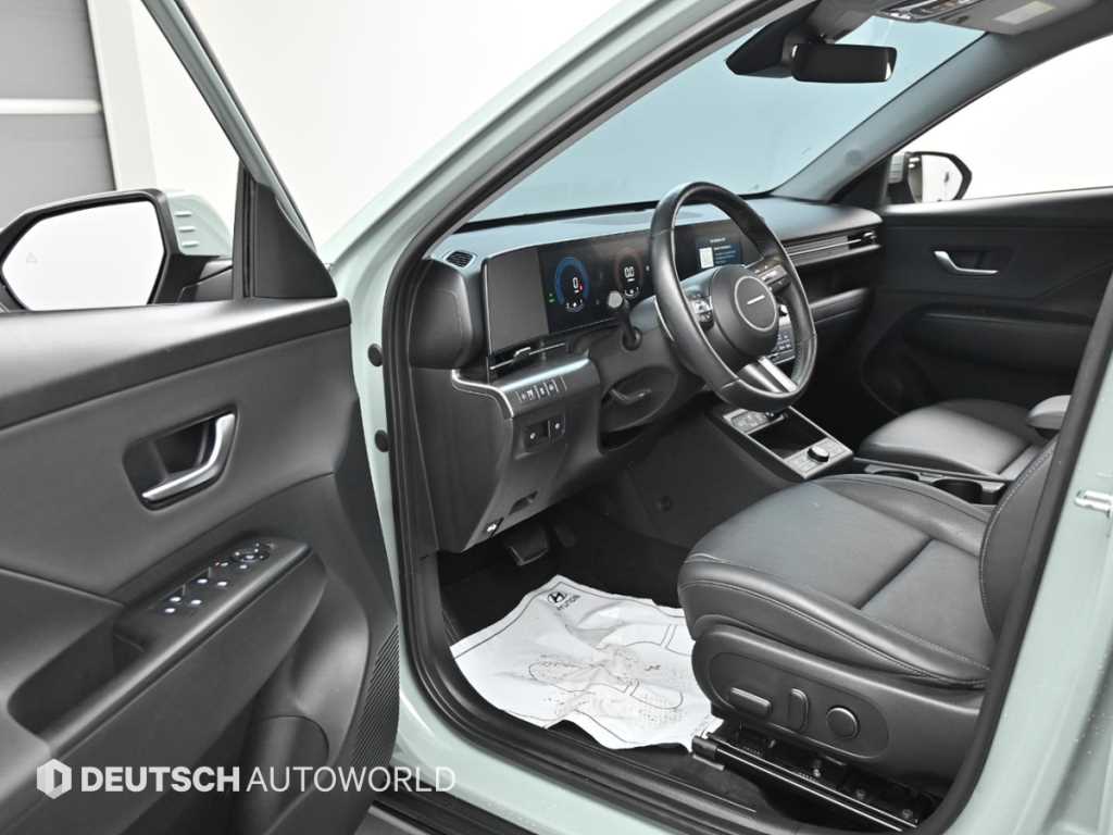 HYUNDAI Kona - Vista 11