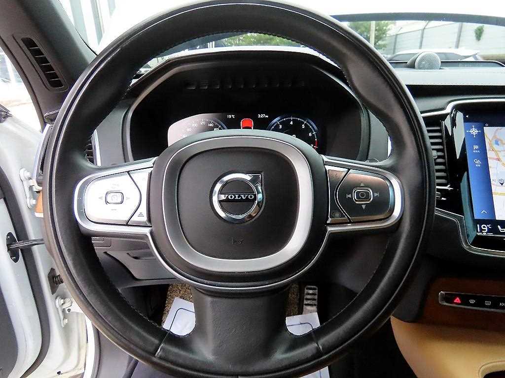 Volvo XC90 - Vista 8