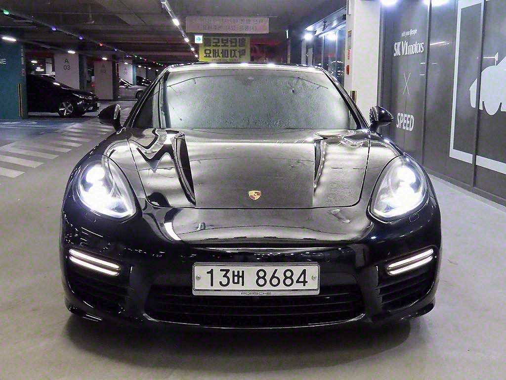 Porsche Panamera - Vista 2