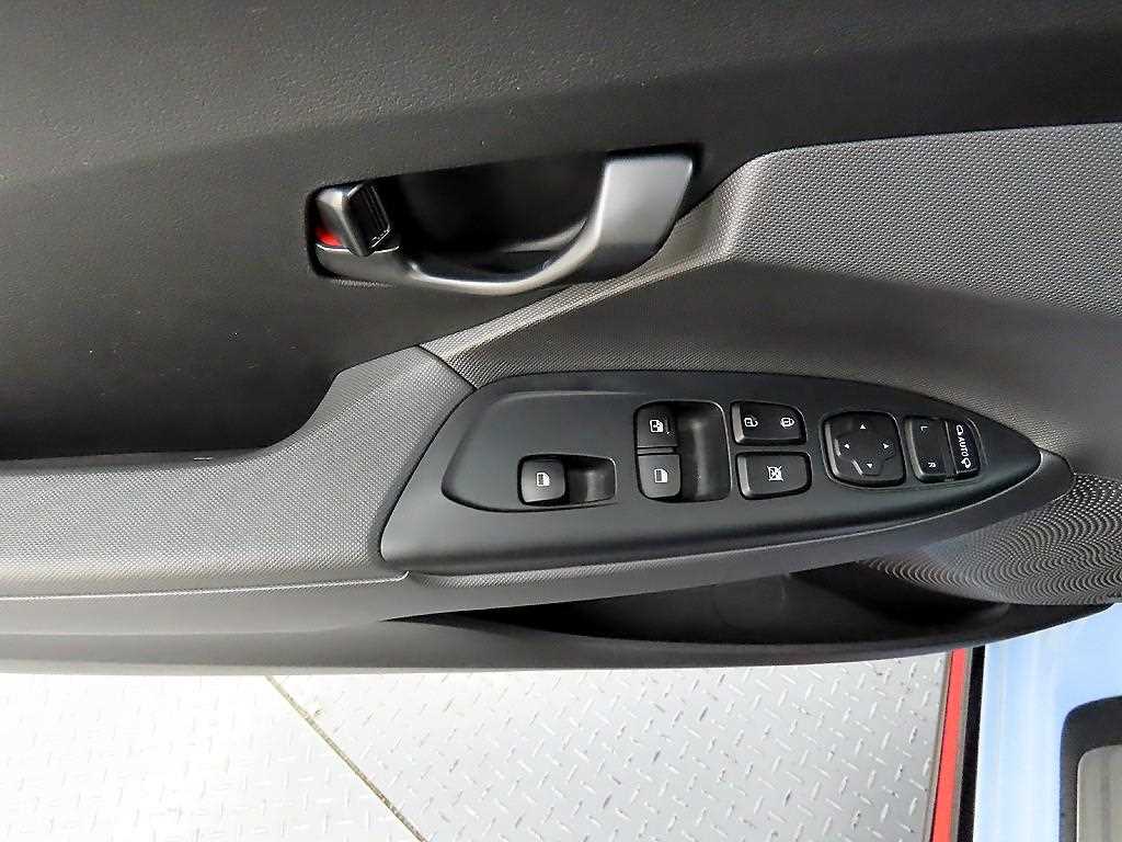 HYUNDAI Veloster - Vista 11