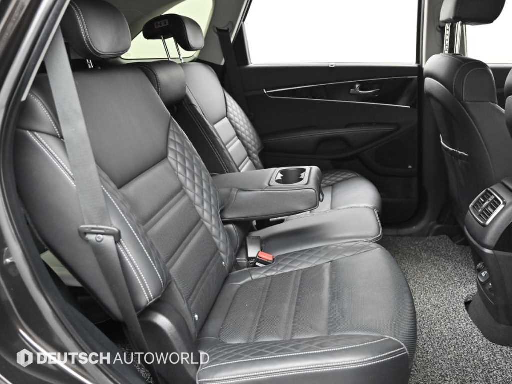 KIA Sorento - Vista 12