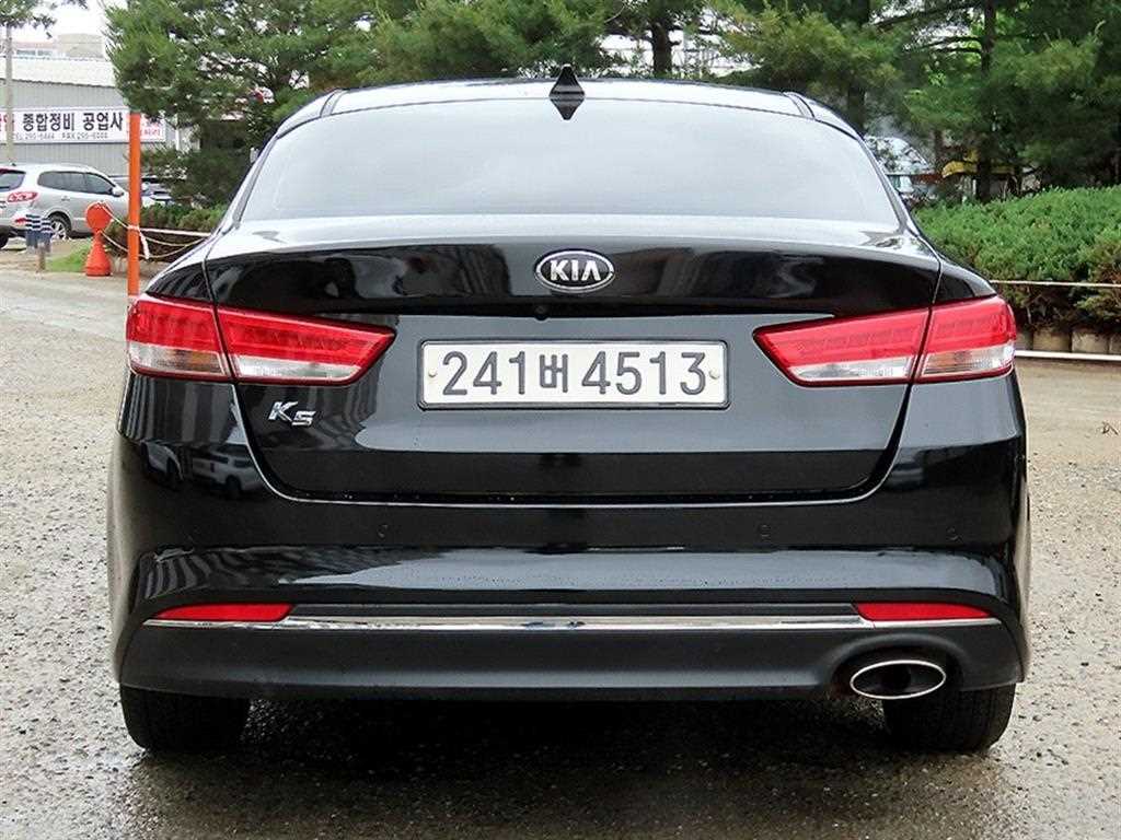 KIA K5 - Vista 4