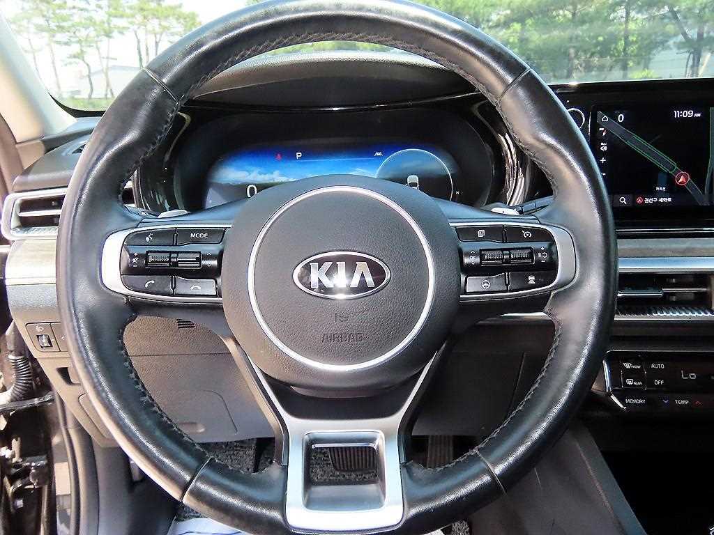 KIA K5 - Vista 8