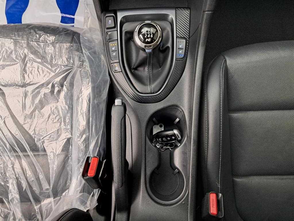 HYUNDAI Veloster 2019 Blanco - Importación desde Corea - HF Imports Iquique - Foto 14