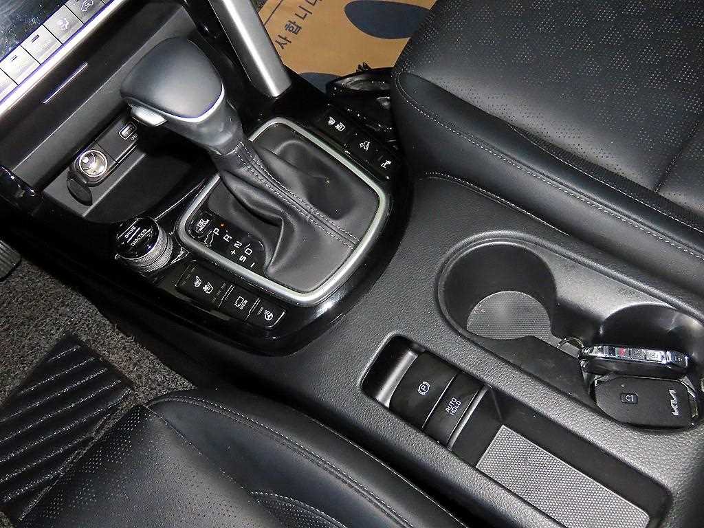 KIA Seltos - Vista 12