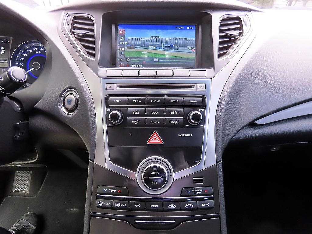 HYUNDAI Grandeur - Vista 12