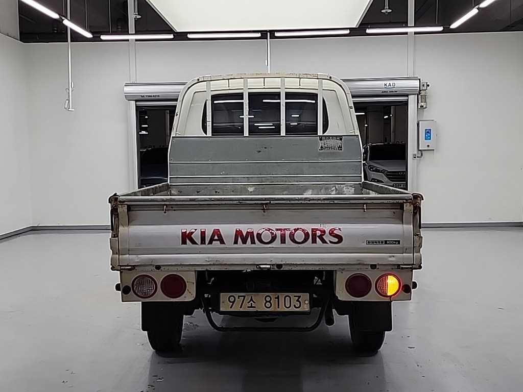 Small Truck Cargo (small) - Vista 3