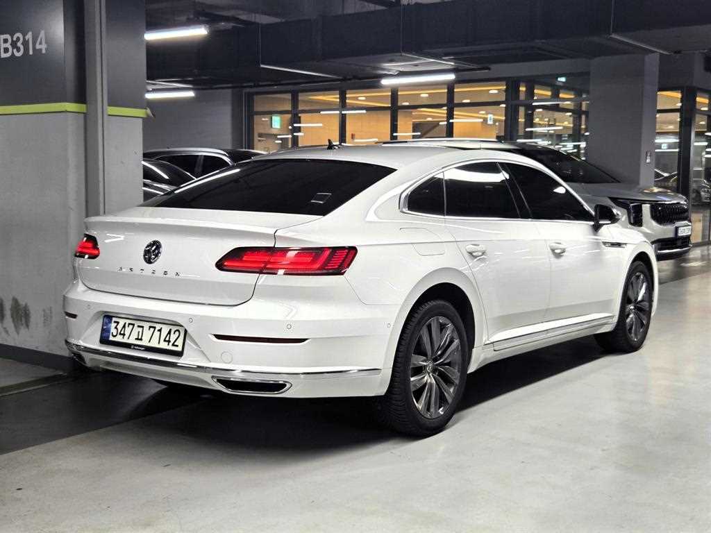Volkswagen Arteon - Vista 3