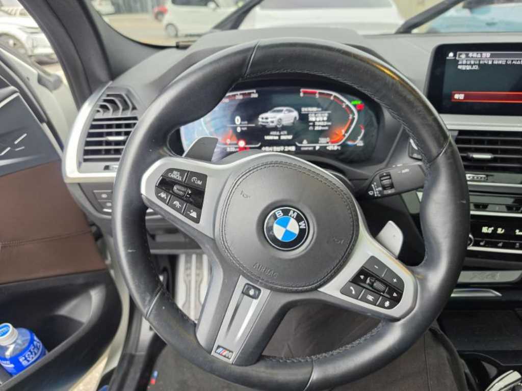 BMW X4 - Vista 9