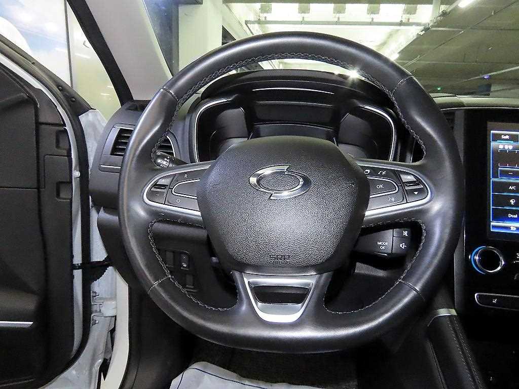 SAMSUNG QM6 - Vista 8