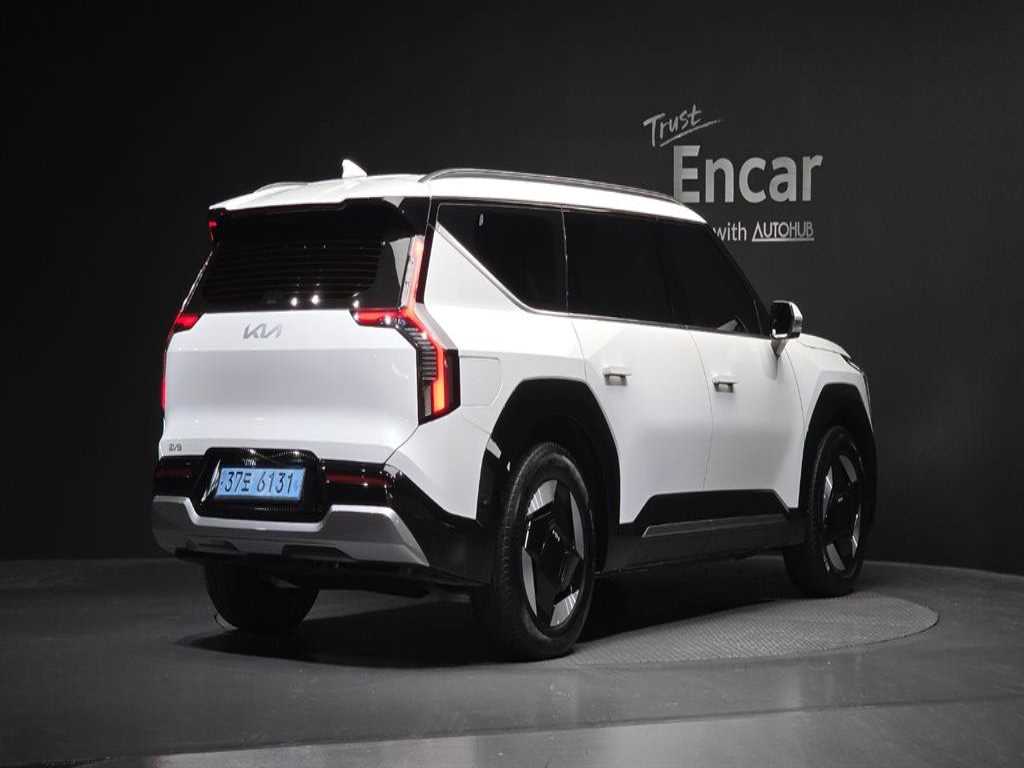 KIA EV9 - Vista 3