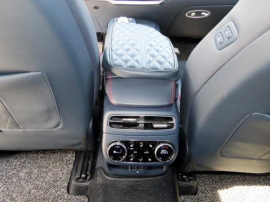 Genesis GV70 2021 Negro - Importación desde Corea - HF Imports Iquique - Foto 16