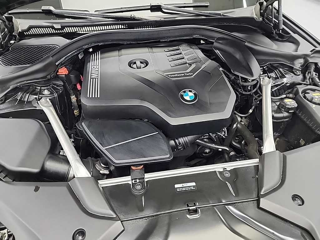 BMW 5 Series - Vista 5