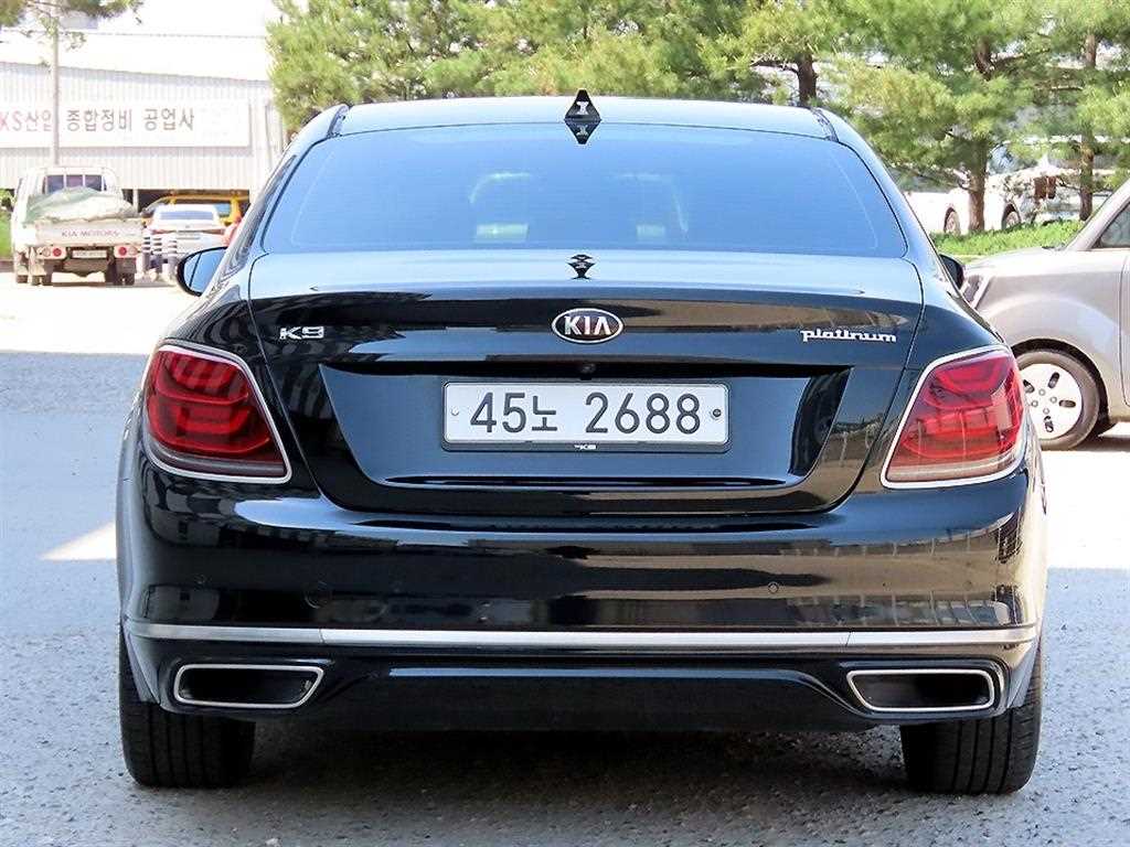 KIA K9 - Vista 4