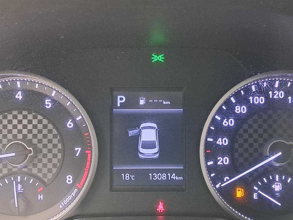 HYUNDAI Avante - Vista 8