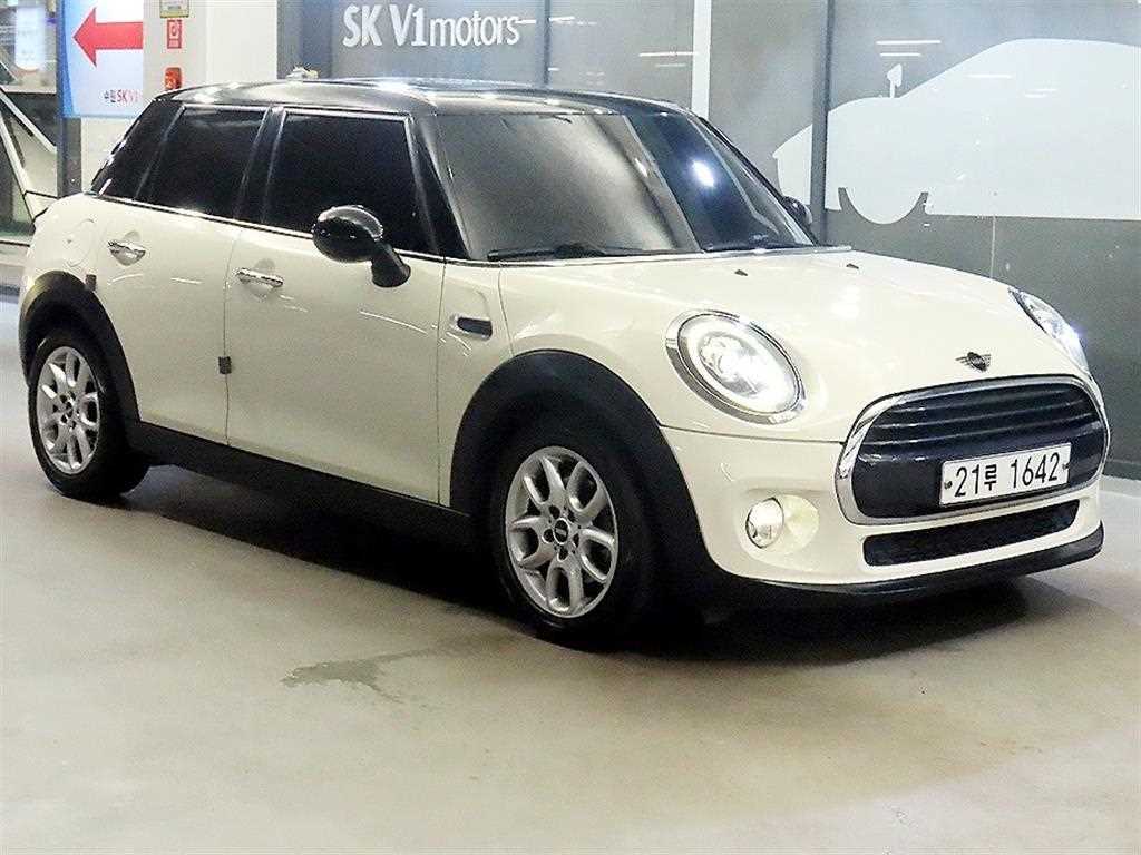 Mini Cooper 2019 Blanco - Importación desde Corea - HF Imports Iquique - Foto 1