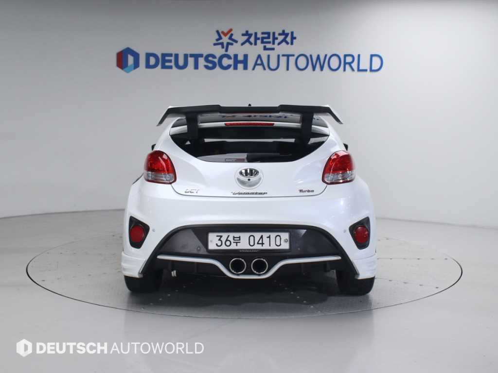 HYUNDAI Veloster - Vista 4
